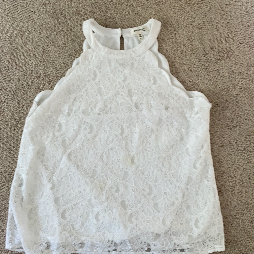 Pretty lace fully lined halter top.  Great top